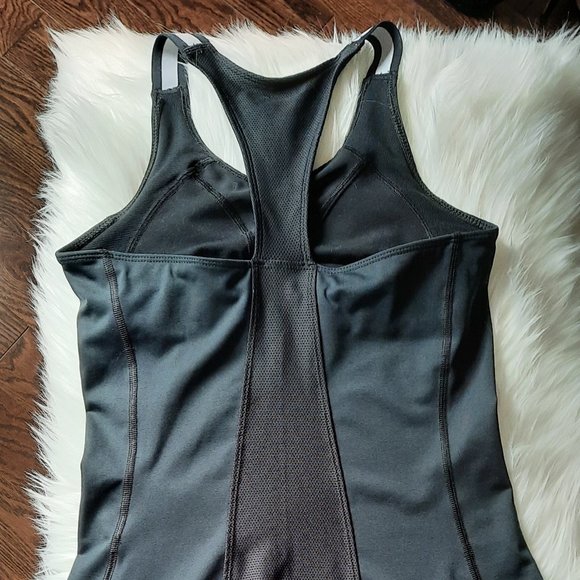 Nike Tank - Picture 3 of 5